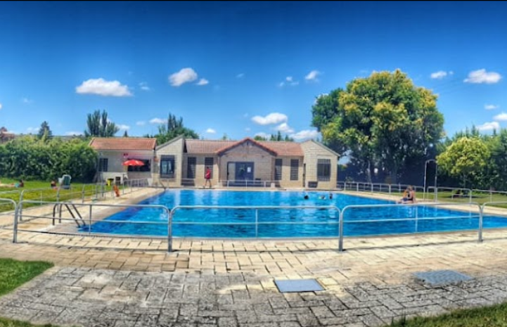 piscinas villaviudas